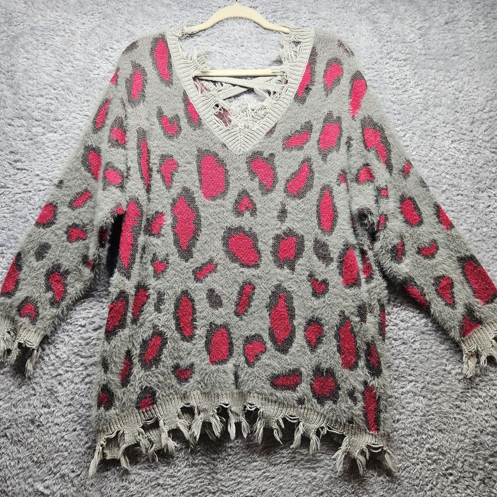 Davi & Dani Womens Gray Pink Distressed Leopard Print Eyelash Sweater Size L